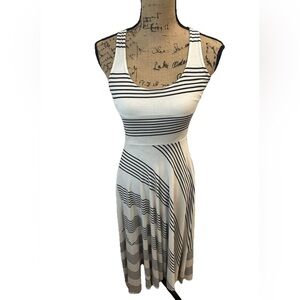 Patagonia Striped Splendor Maxi Dress White Blue Striped Jersey Knit Sz XS